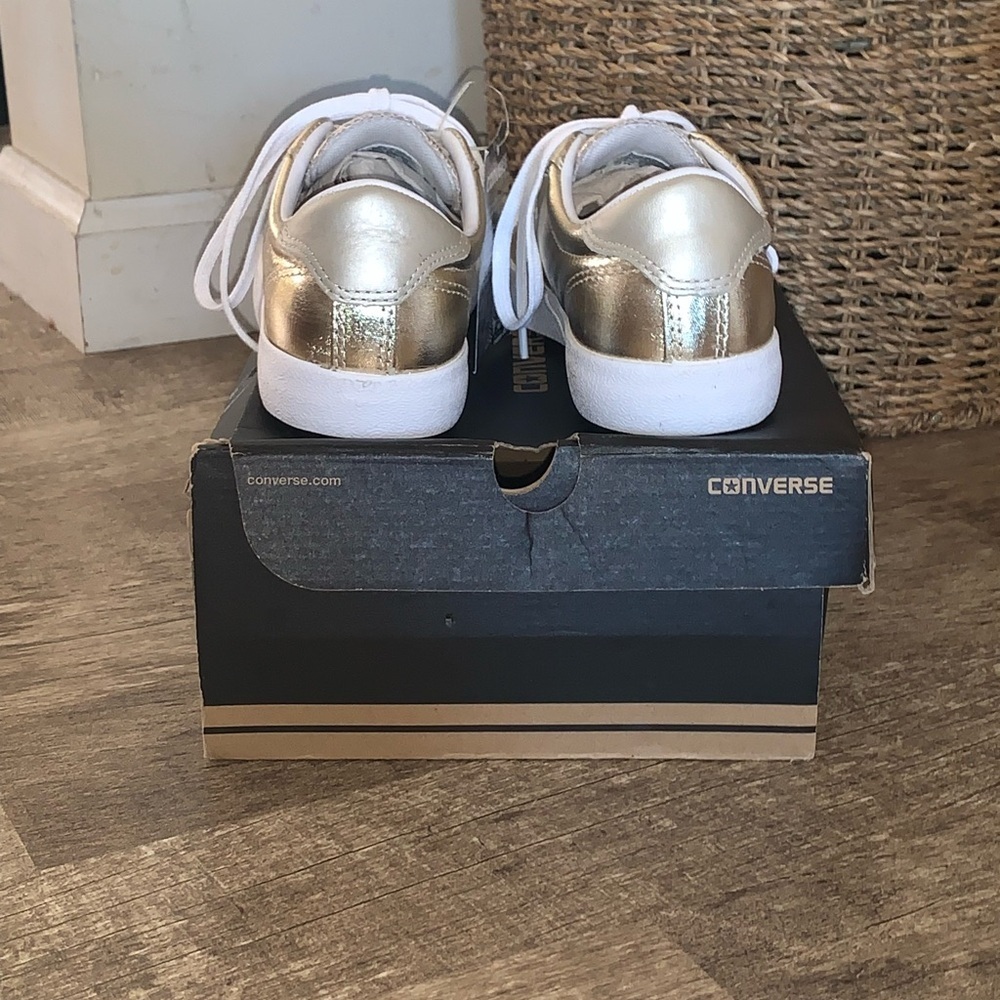 NWT Womens Gold Metallic Converse Sneakers Size 7 - Picture 3 of 5